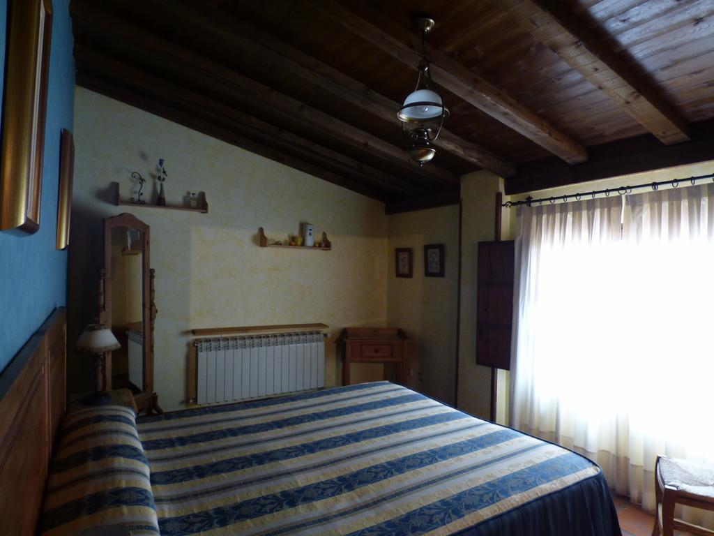 La Posada De Salaverri Hotel Hontoria de Valdearados Room photo